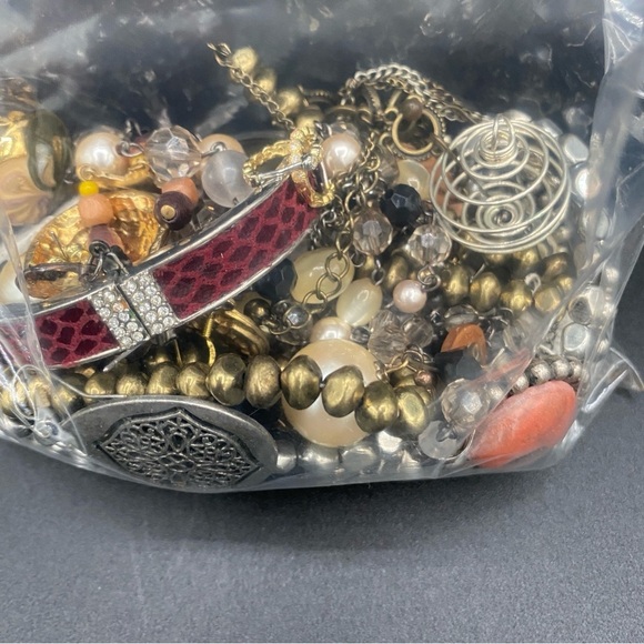 Mixed Bag Wearable and Craft Jewelry 11oz - Picture 5 of 8